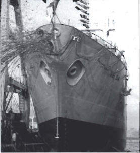 Mynd:Vestmannaey sjósett í september 1972.png