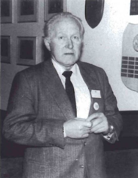 Mynd:Hilmar Rósmundsson Sdbl. 1989.jpg