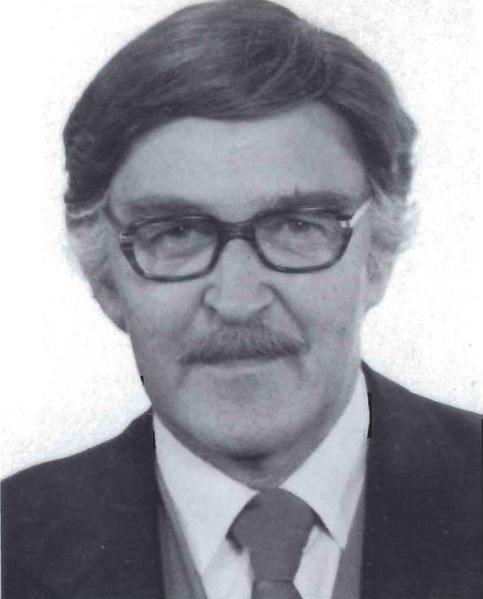 Mynd:Séra Jóhann Hlíðar SDBL. 1988.jpg