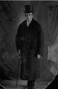 Ólafur Ottesen sem Sherlock Holmes; Vestmannaeyjum 1913.