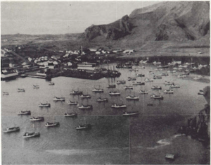 Vestmannaeyjahöfn um 1940.png
