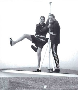 Sæbjörg og Sólrún Sdbl. 1999.jpg