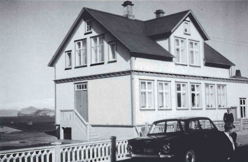 Mynd:Laufás við Austurveg SDBL. 1987.jpg