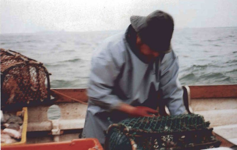 Mynd:Kapteinninn um borð Sdbl. 1990.jpg