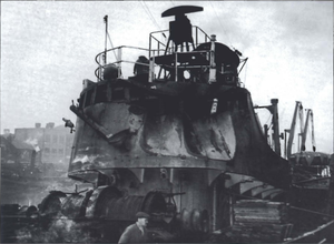 Illa útleikinn brú á togaranum Thornellu eftir vetrartúr á Grænlandsmiðum.png