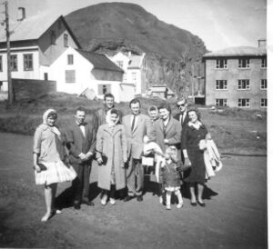 Vatnsdalur folkid prudbuid folk tjodhatid.jpg