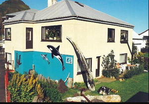 Gistiheimilið Hreiðrið árið 2003.png